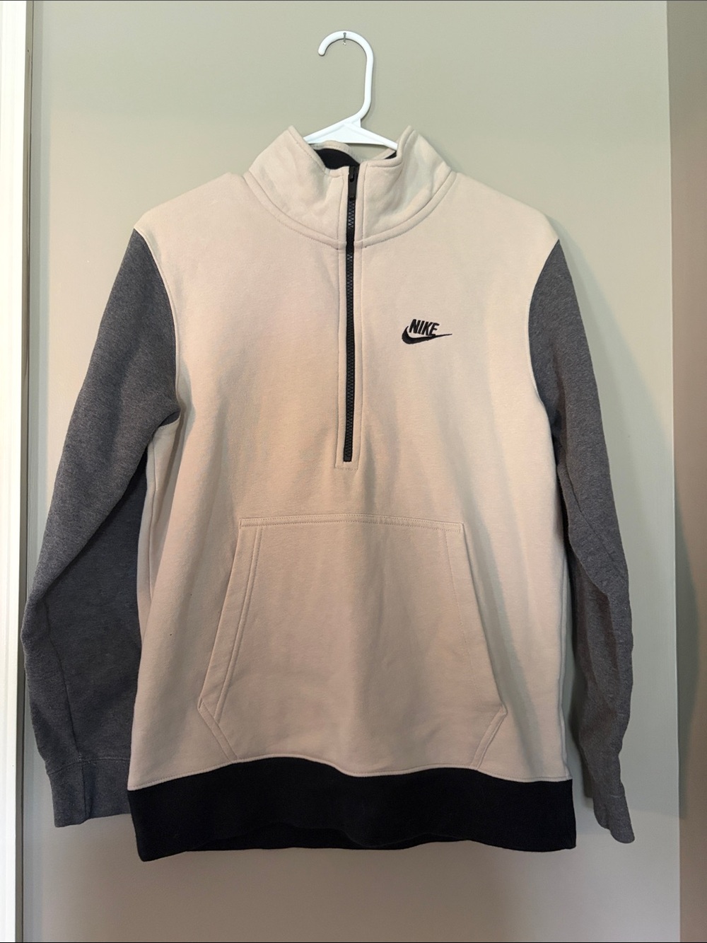 Nike half zip sweatshirt